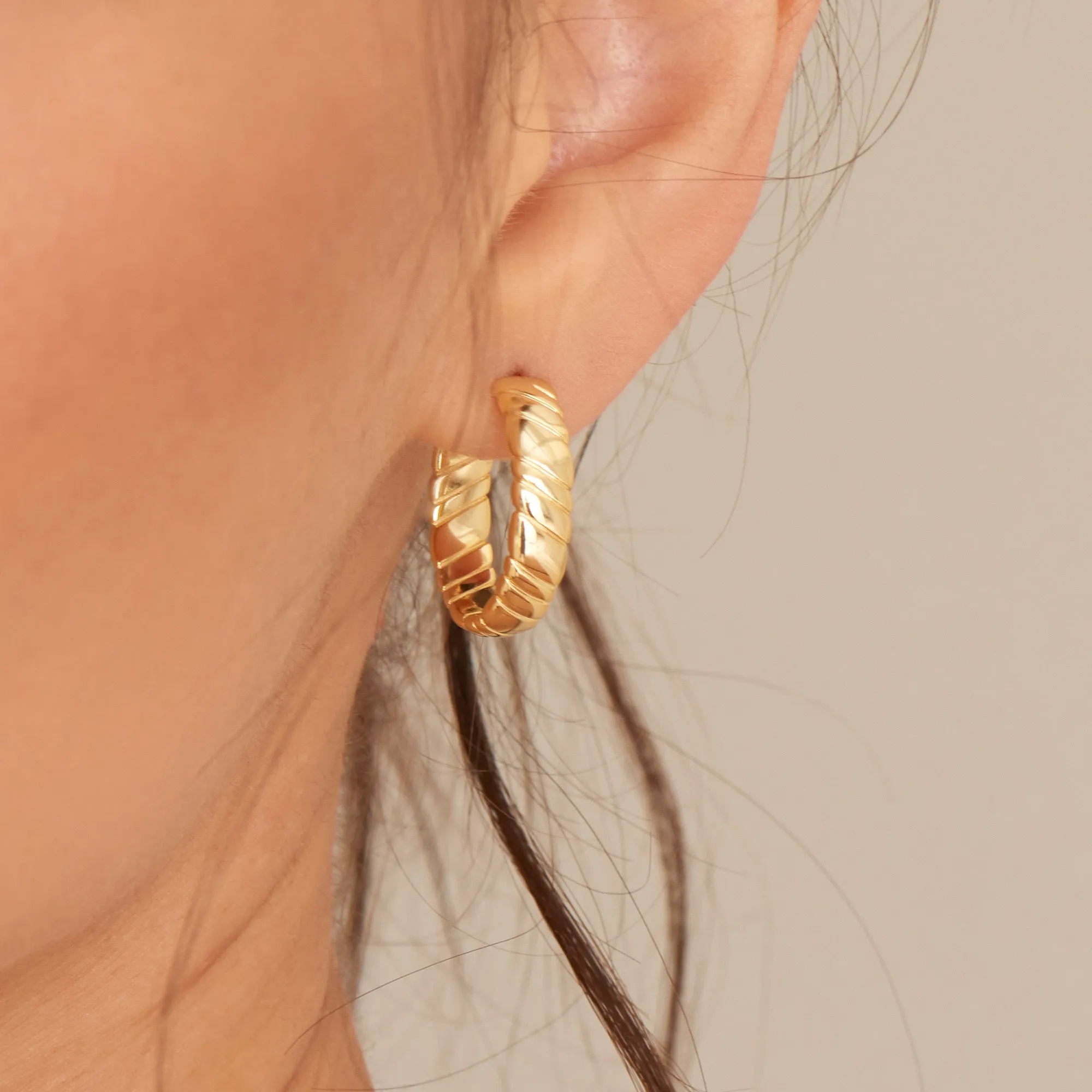 Ania Haie Gold Smooth Twist Hoop Stud Earrings