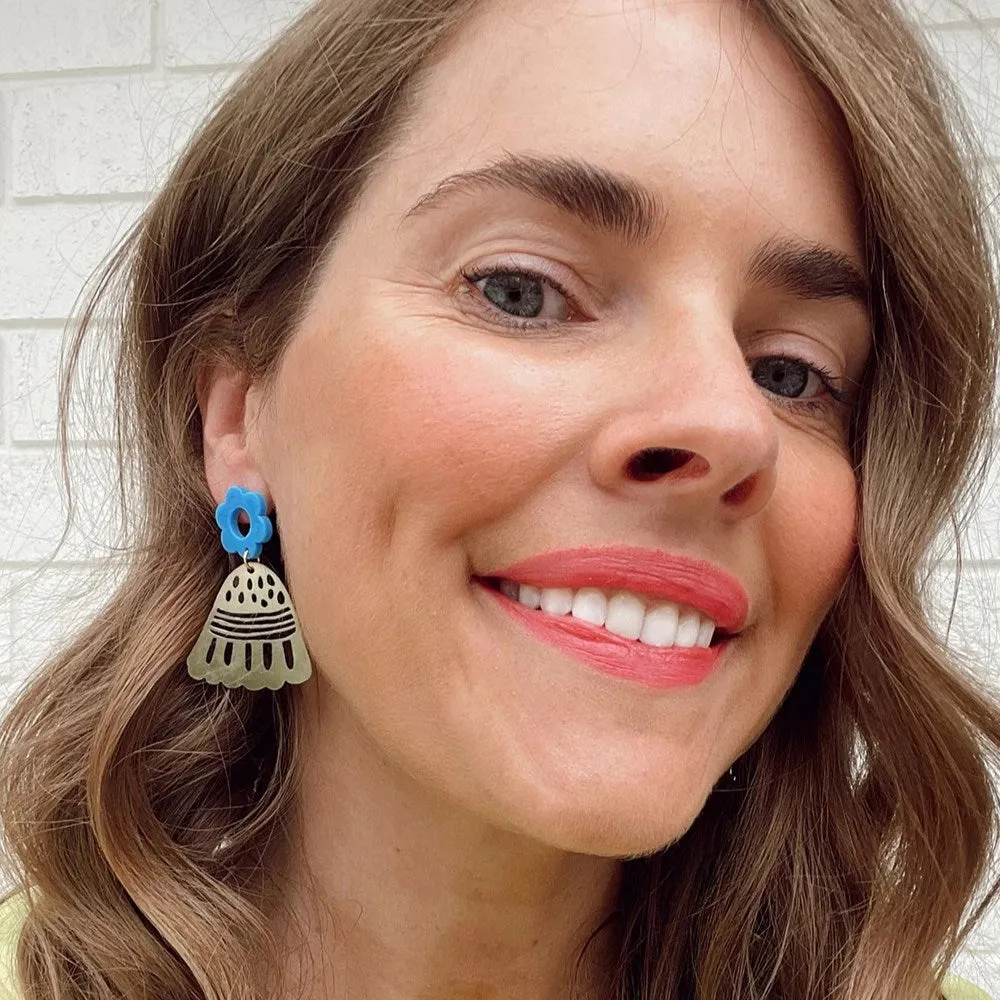 Middle Child: Petal Pop Earrings Blue