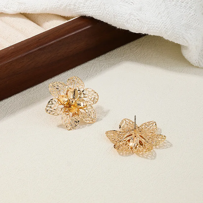 Simple Alloy Flower Stud Earrings - Vienna Verve Collection