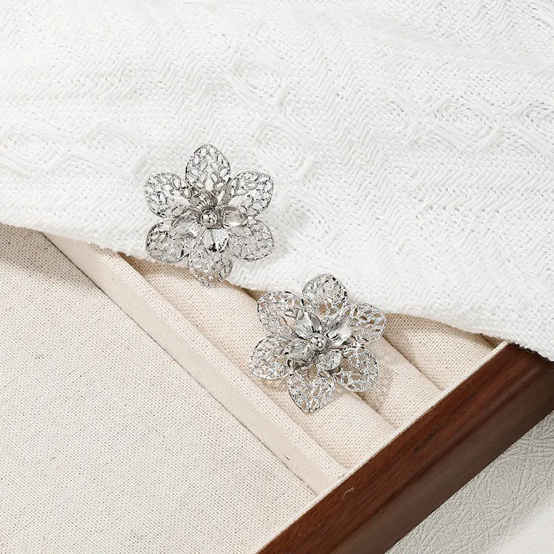 Simple Alloy Flower Stud Earrings - Vienna Verve Collection