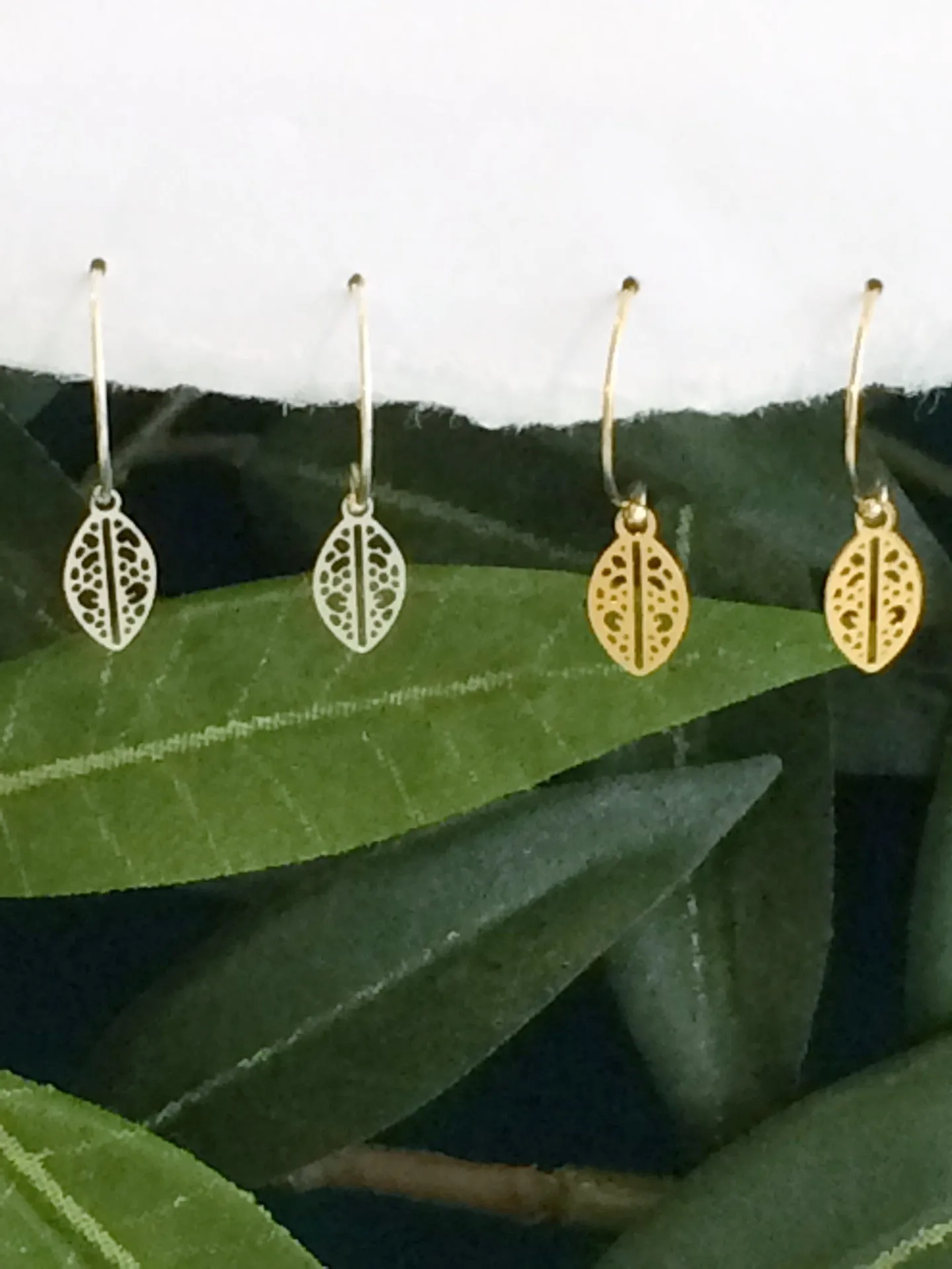 Tiny Leaf Earrings silver