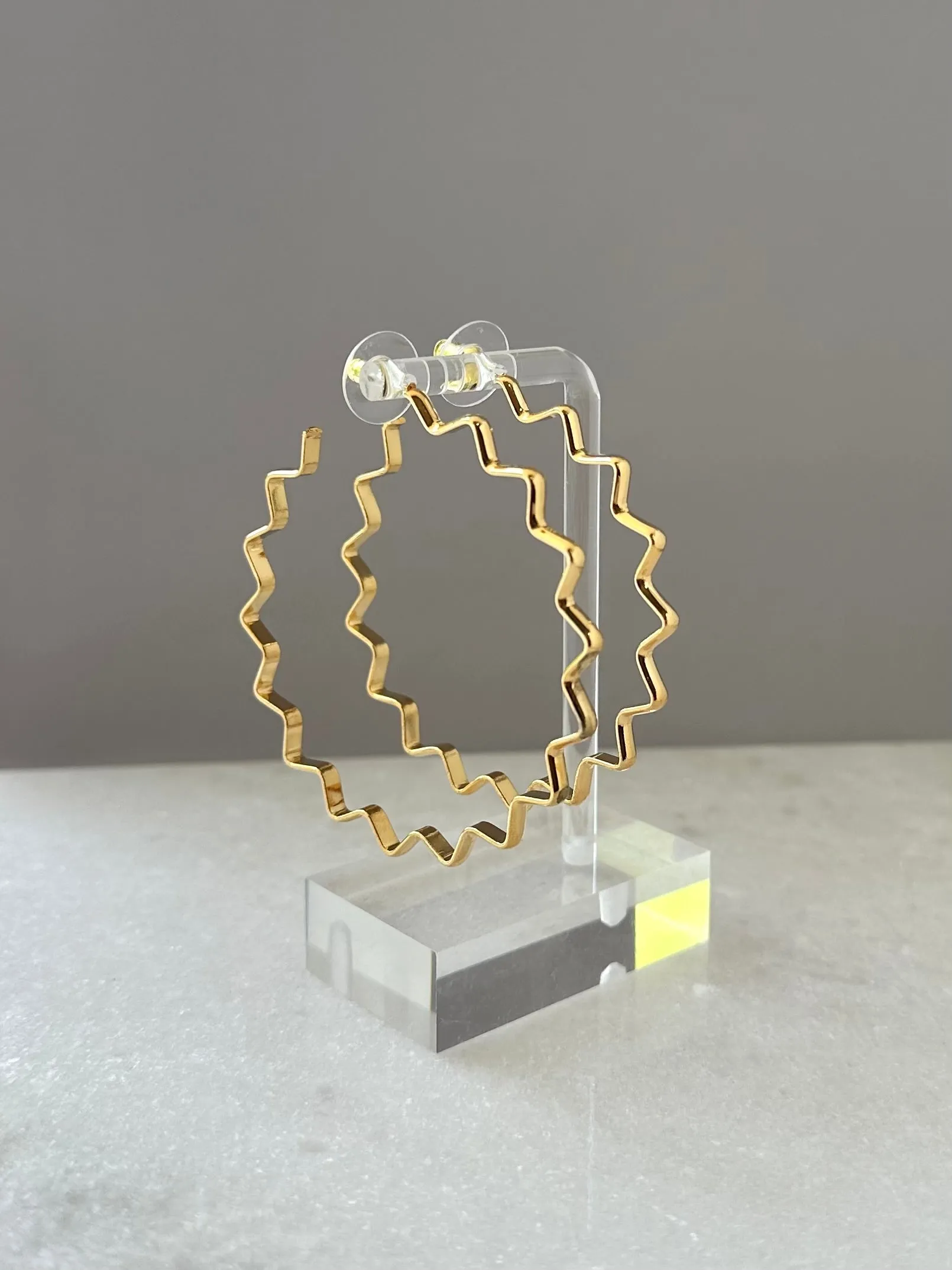 Wave Hoop Earrings-Gold